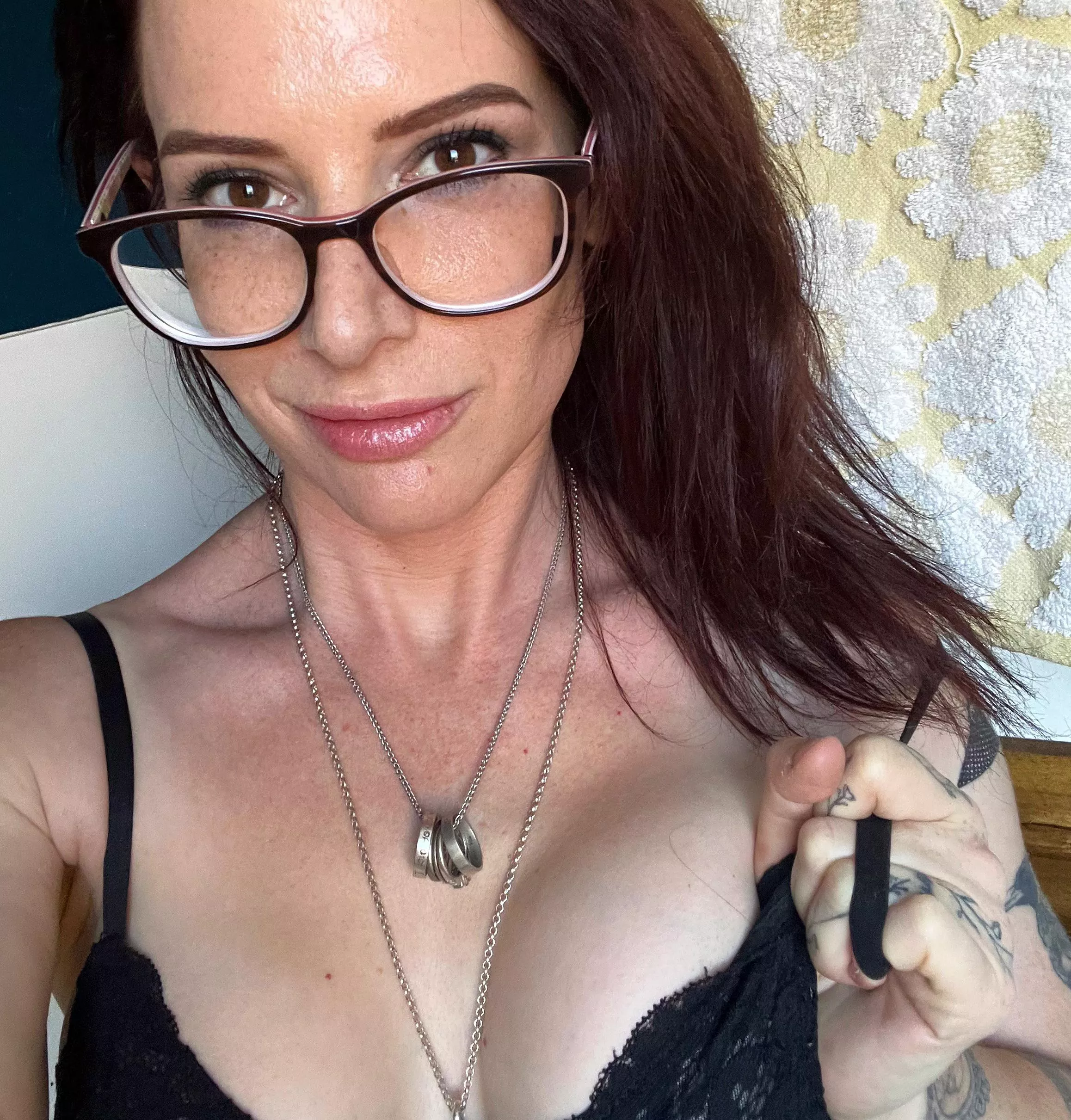 Hope you’re having a good day 💖 (f37)