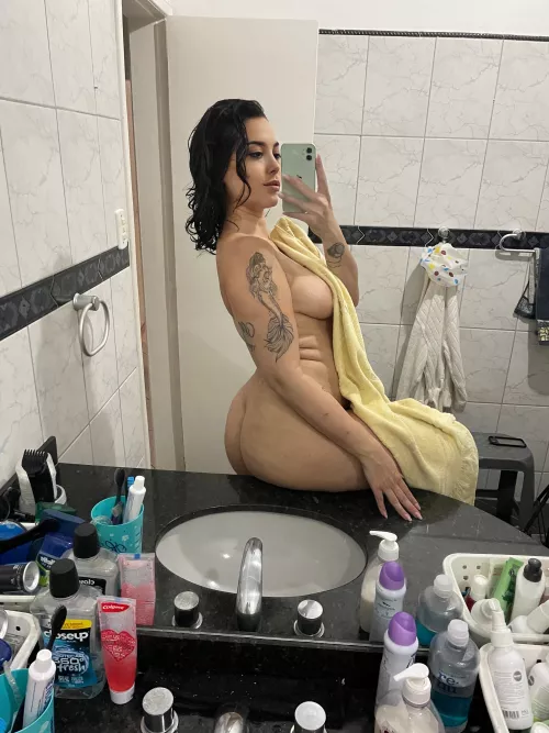 Just a little bit of booty to kickstart your day