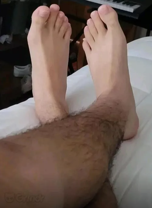 looking for feet friends:)