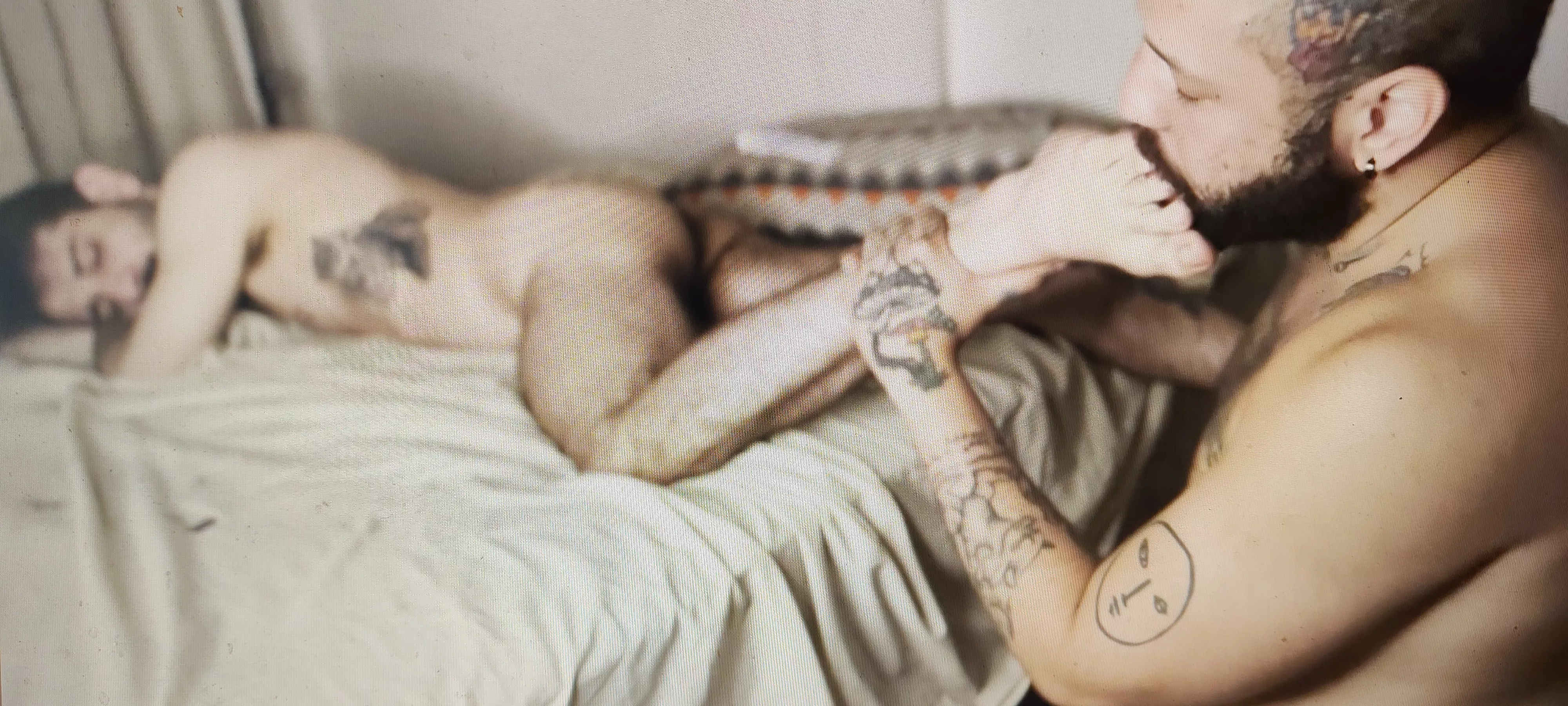 love massaging those feet with my beard