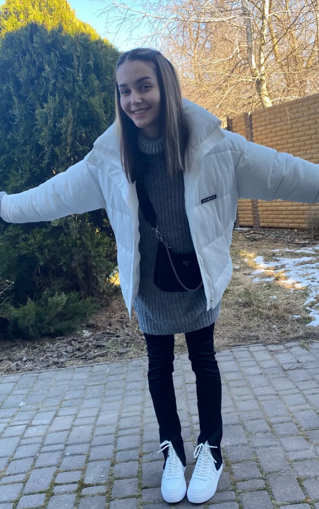 react if you'd like some nudes