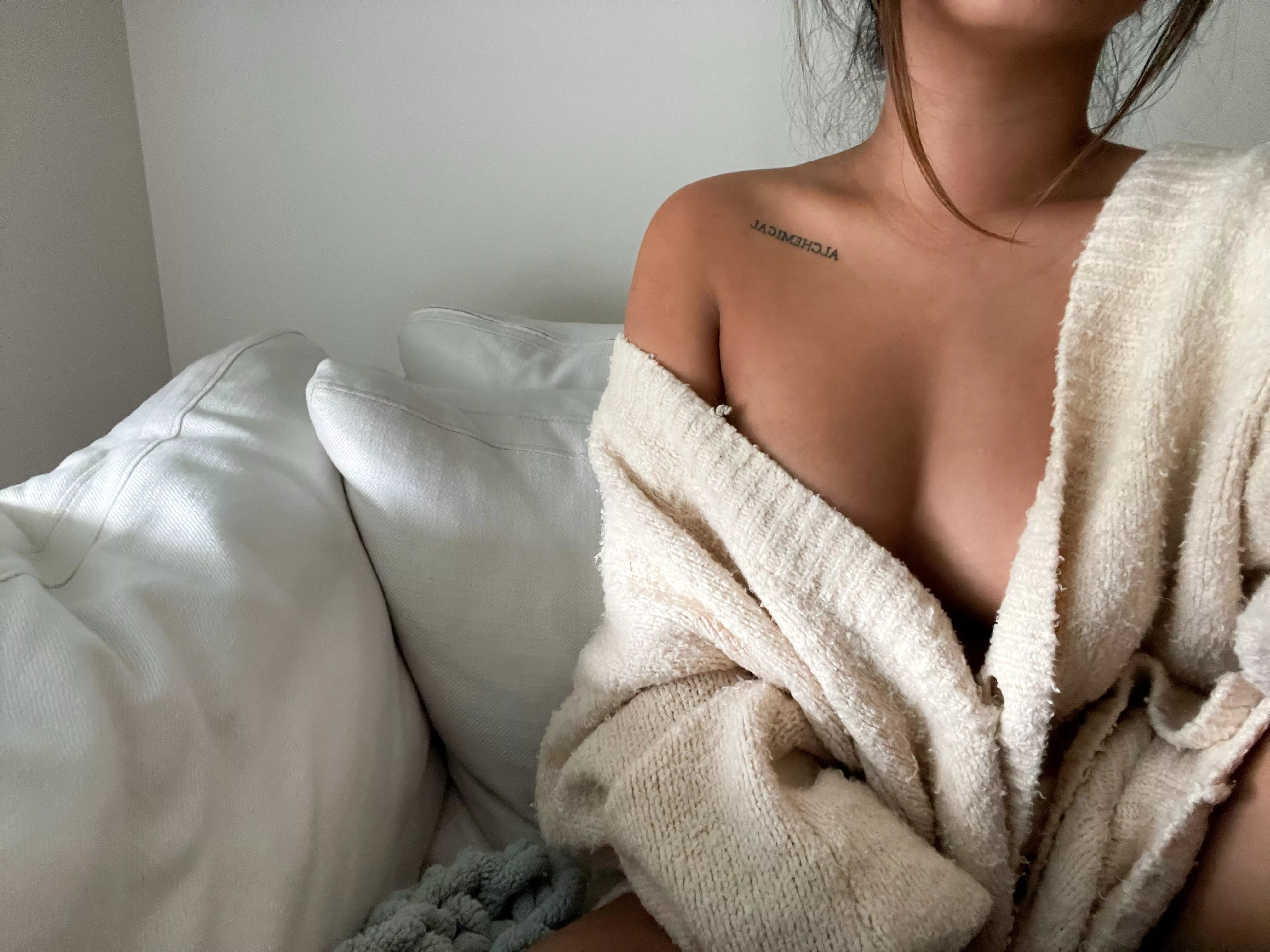 Should I lower my sweater a little more 😏