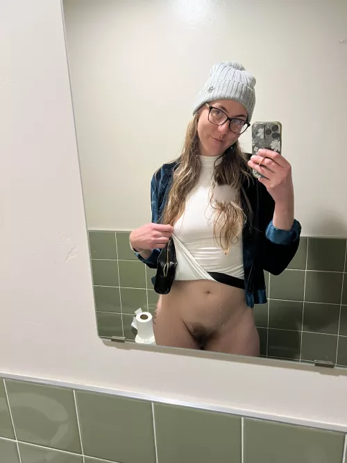 The mirror was ALMOST the perfect height to show my pussy