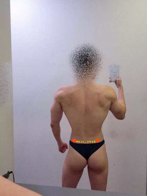 Took this on V Day because singles be hunting in the gym 😈