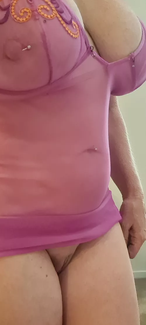 Can i feel your warm tongue against my pussy !!