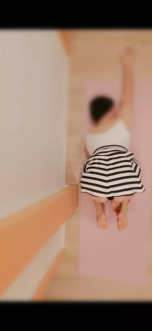 cumming on my feet babe