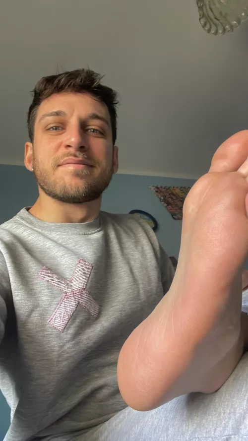 Do you want to see more?🦶🏻🔥