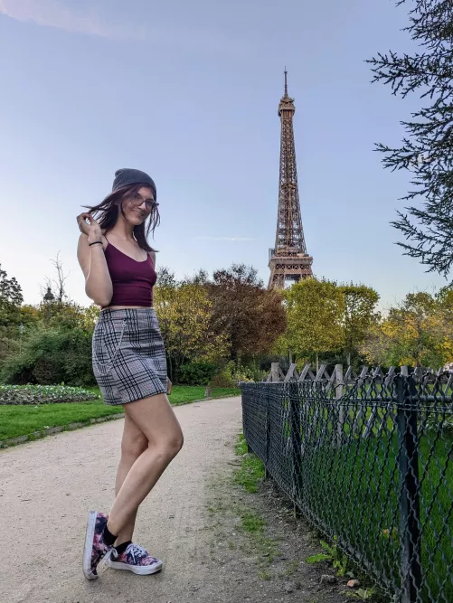 Dressed up nice for once [F]