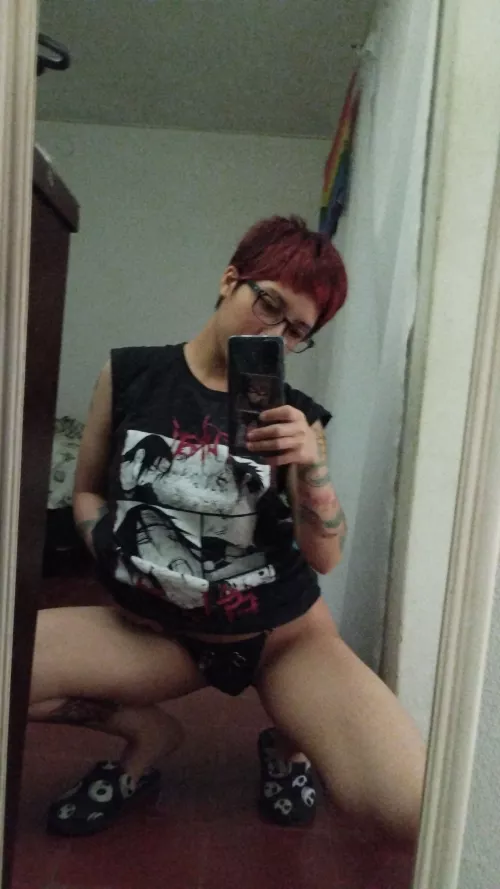 feeling super handsome with my short hair!