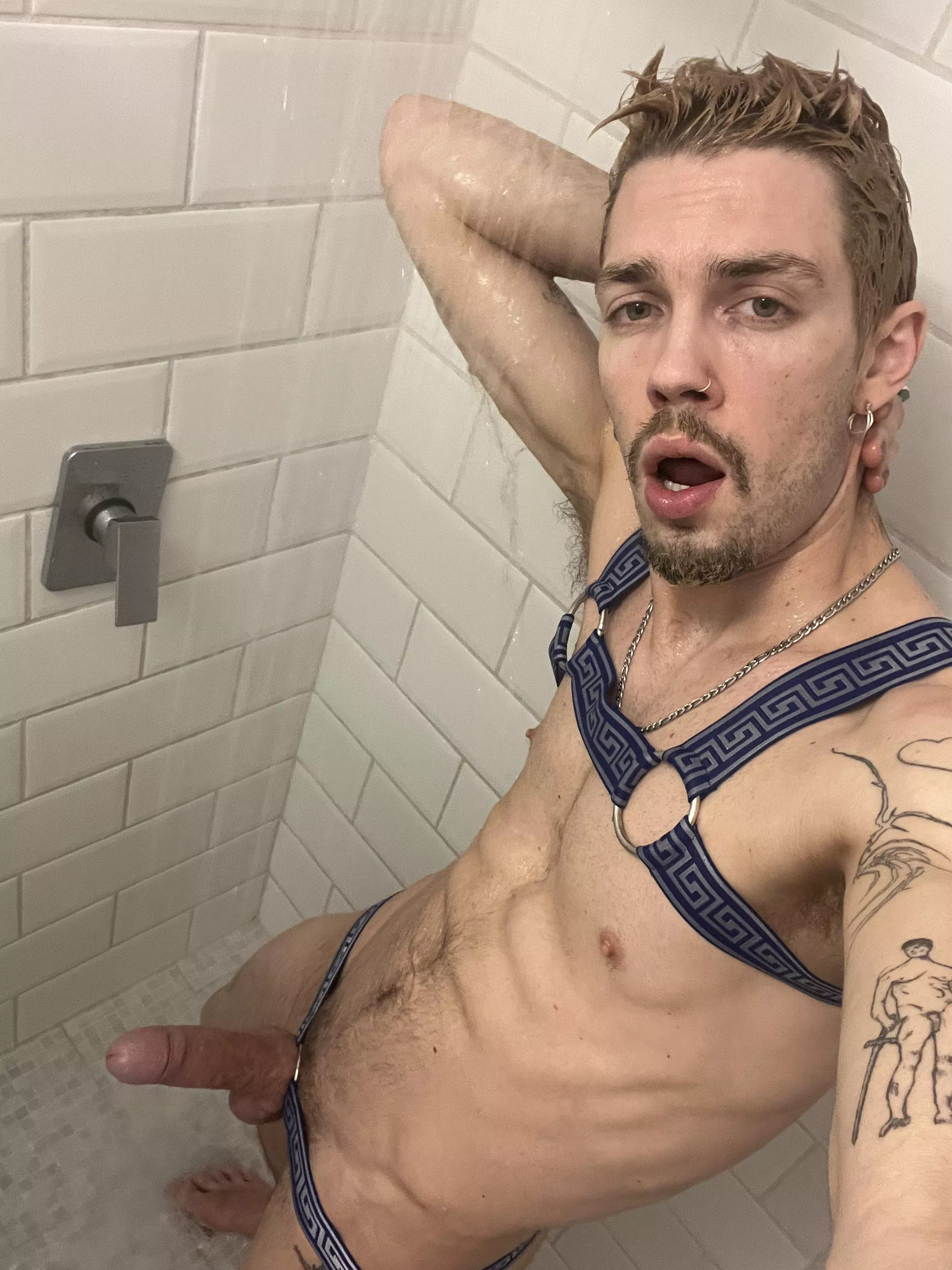 how do u like my versace poolboy look?