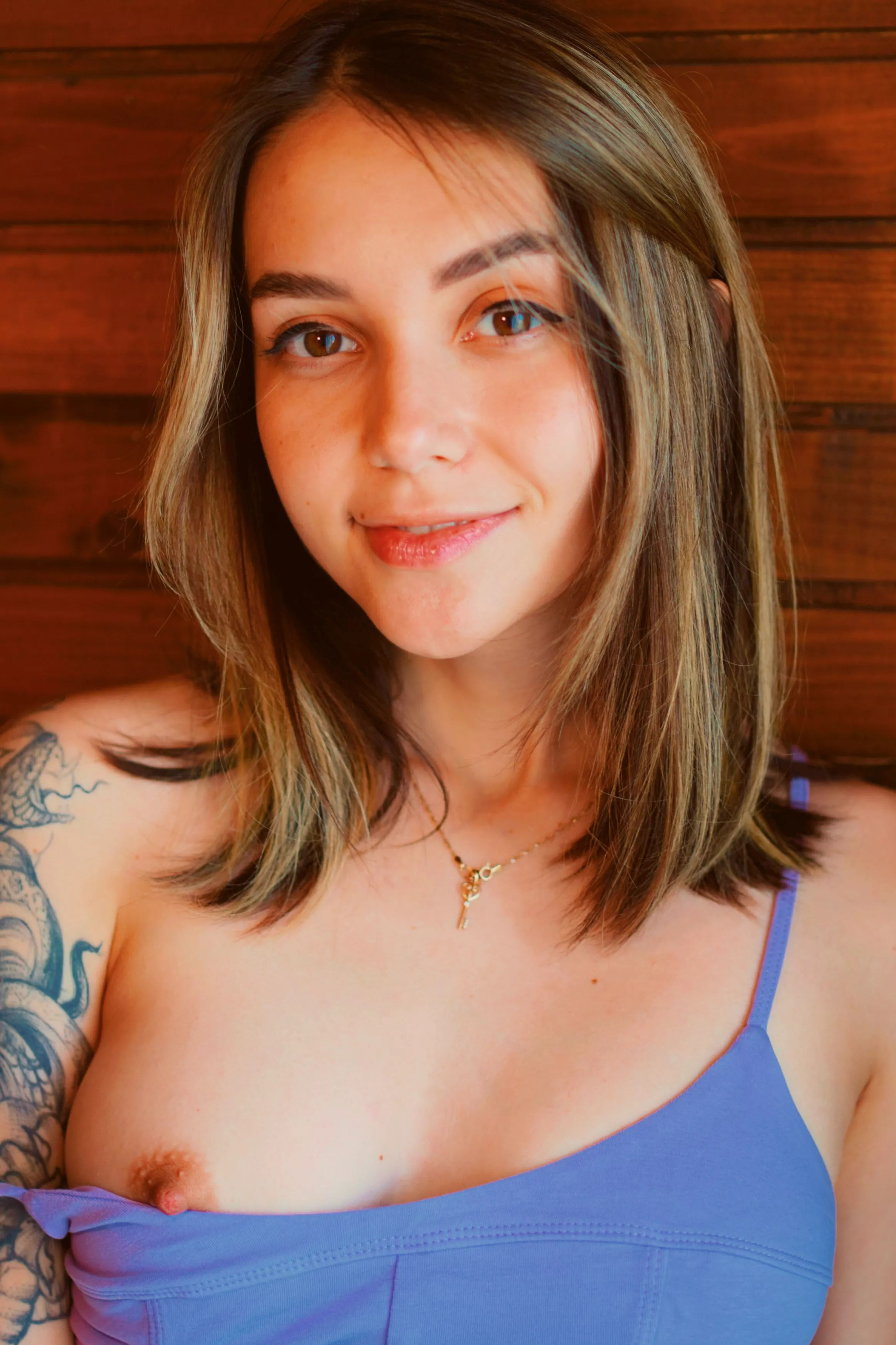 if you noticed me, hello 😊