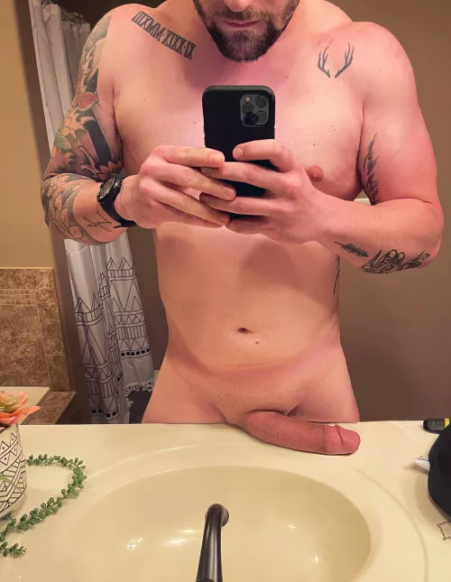 It’s heavy, can you help me hold it?