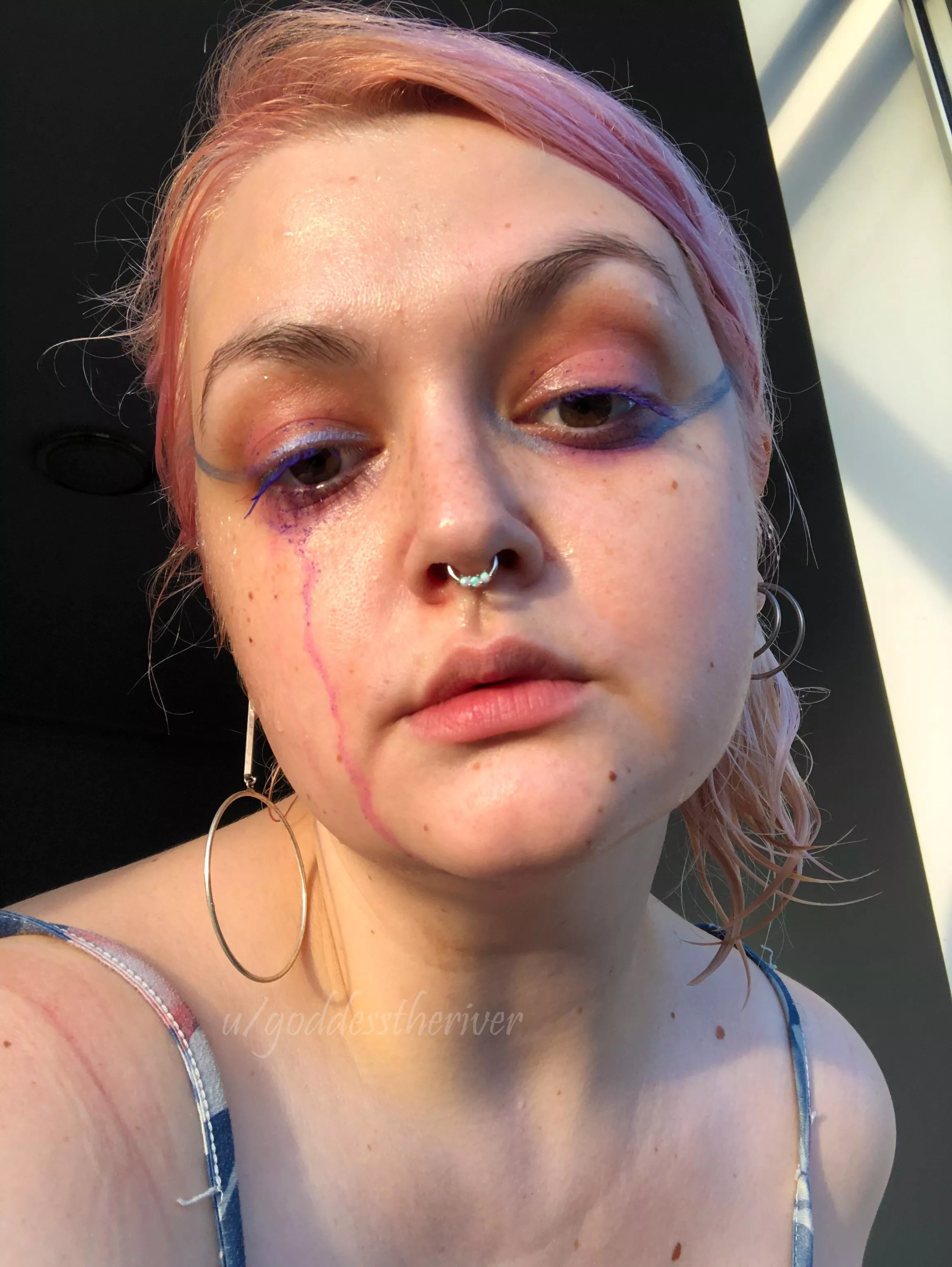 lick my mascara then cum on my face