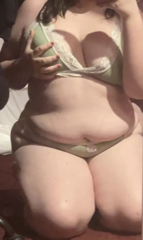 my first post!! am i a bbw?
