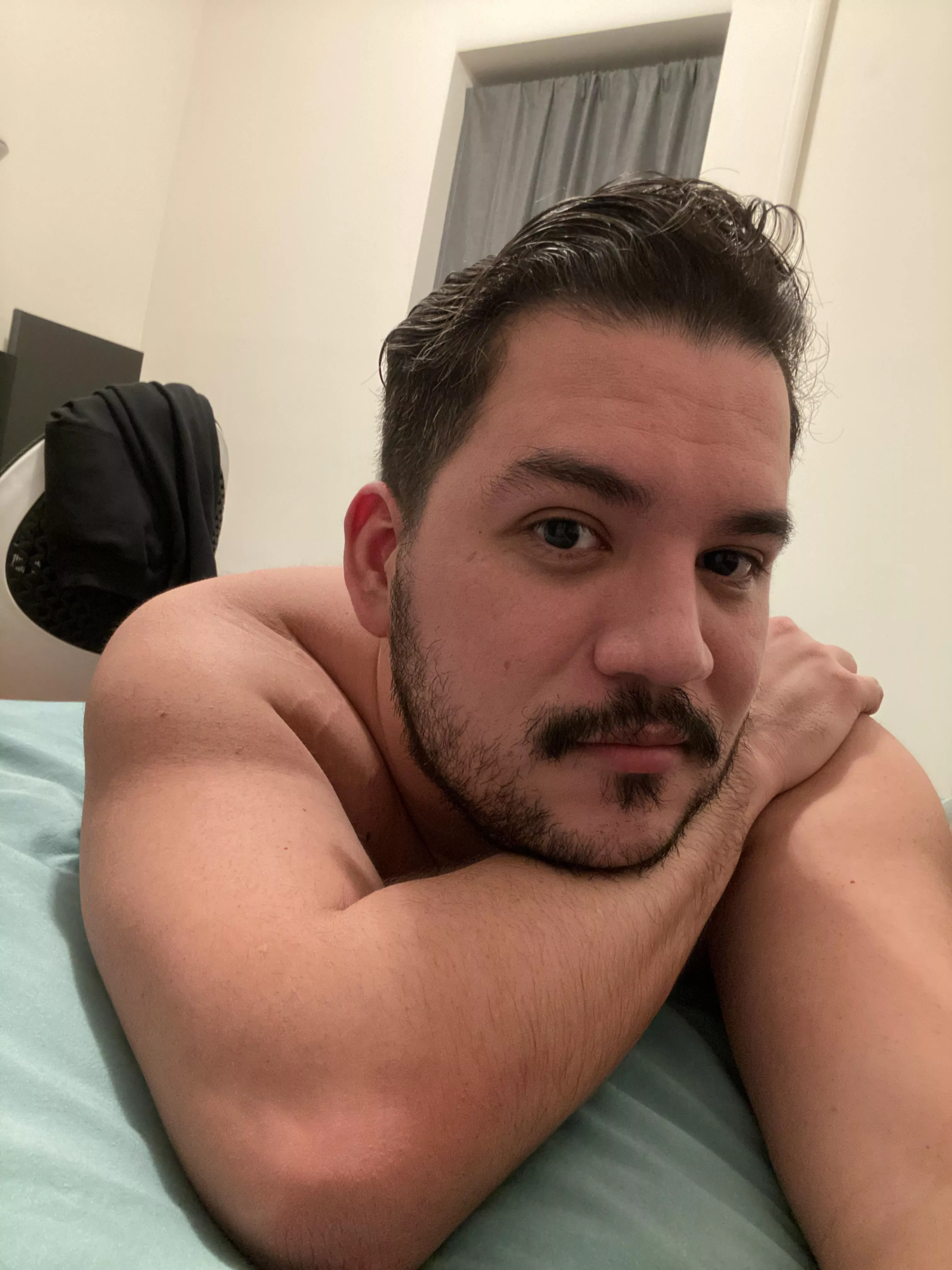 Night night bros… Night night bros…