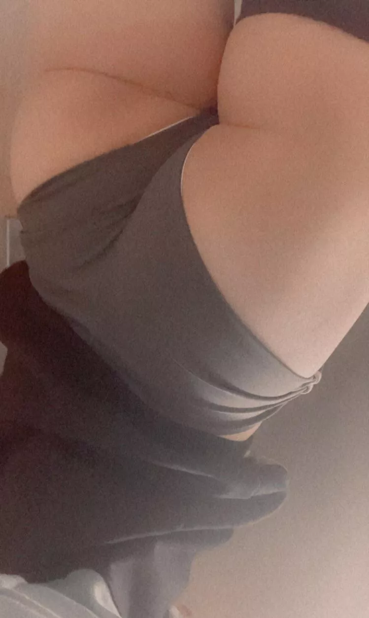 Repost from last year but still my fav pic ever ngl 👁👅👁