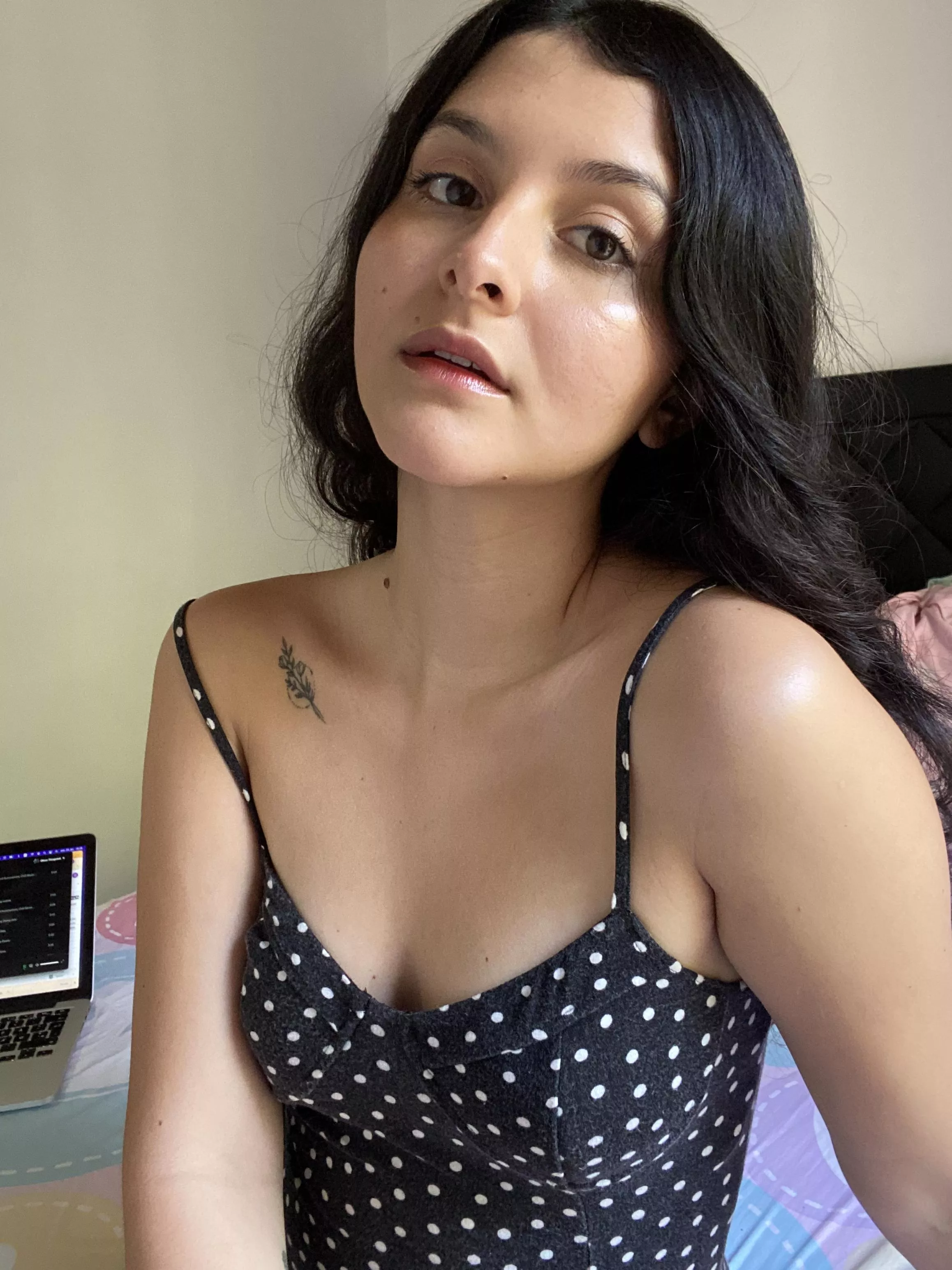 This little Latina would like to have some fun. Come and get me.