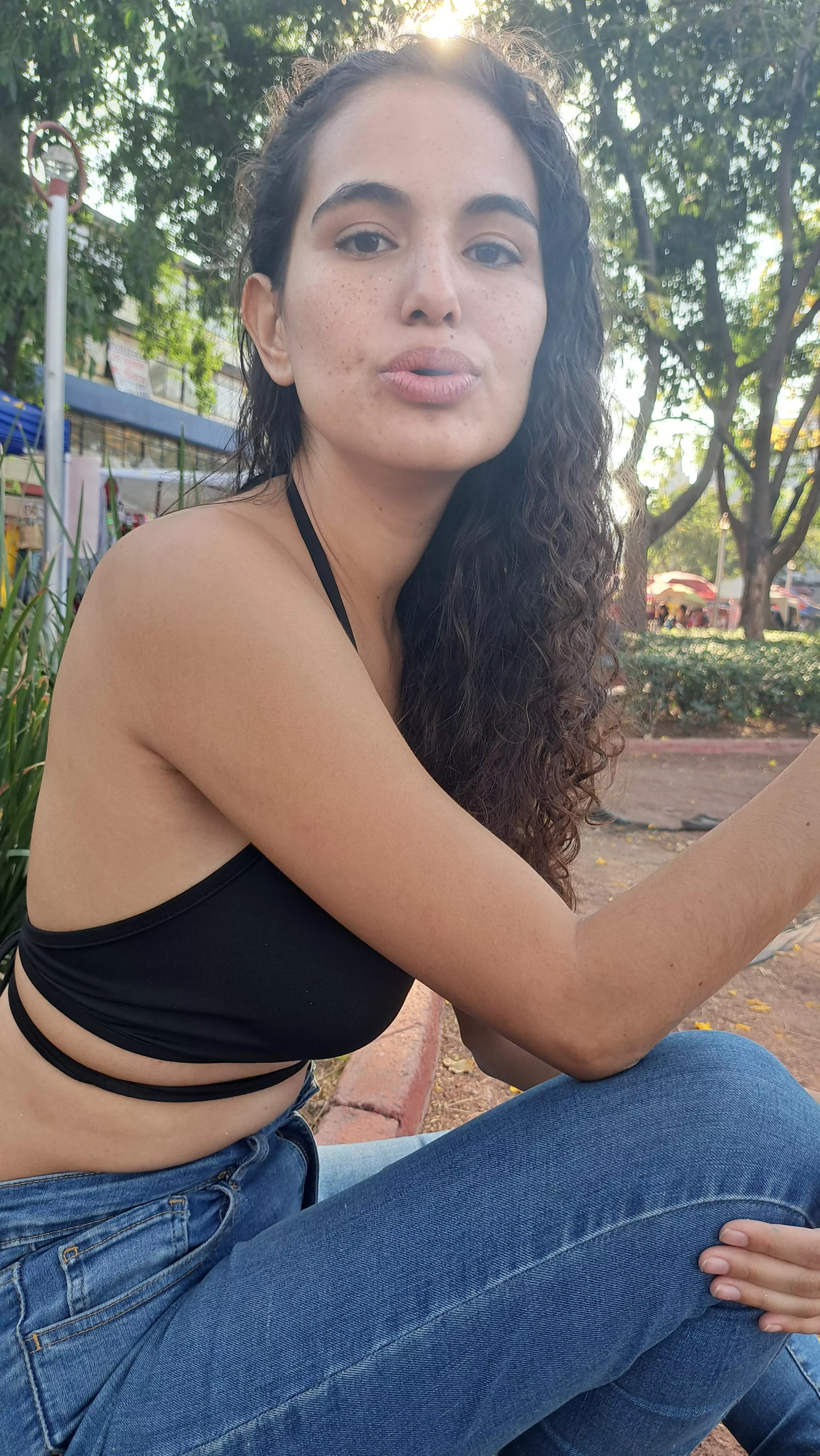 what do you wanna see me do with this lips? 💋