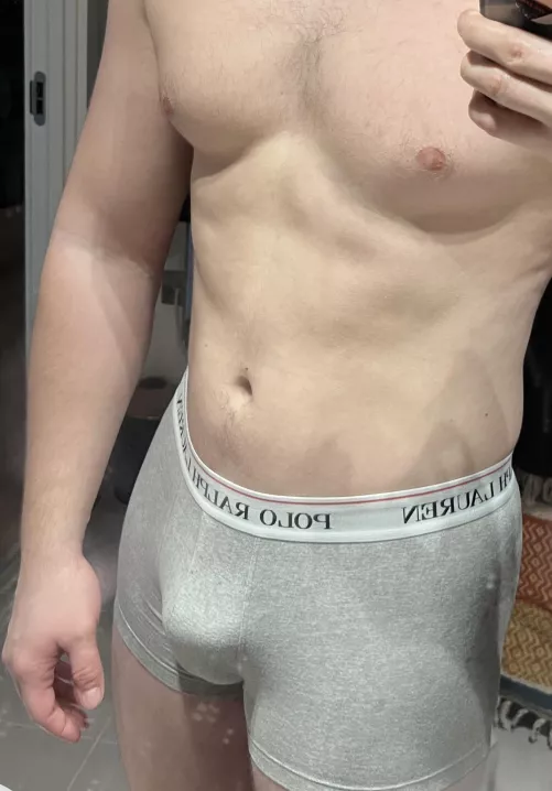 You like the bulge? 😏