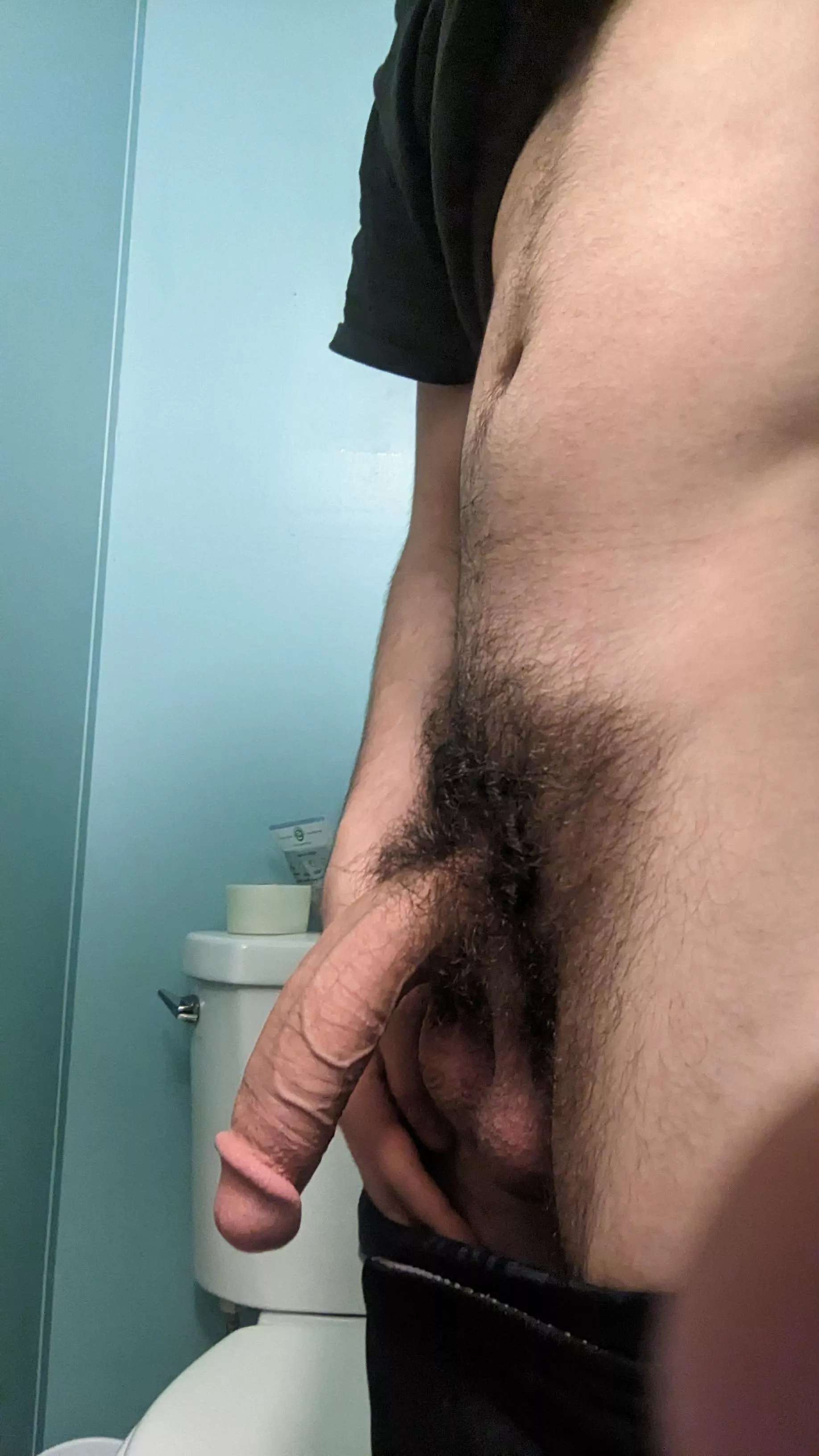 23 M looking for someone to help me with this 😋