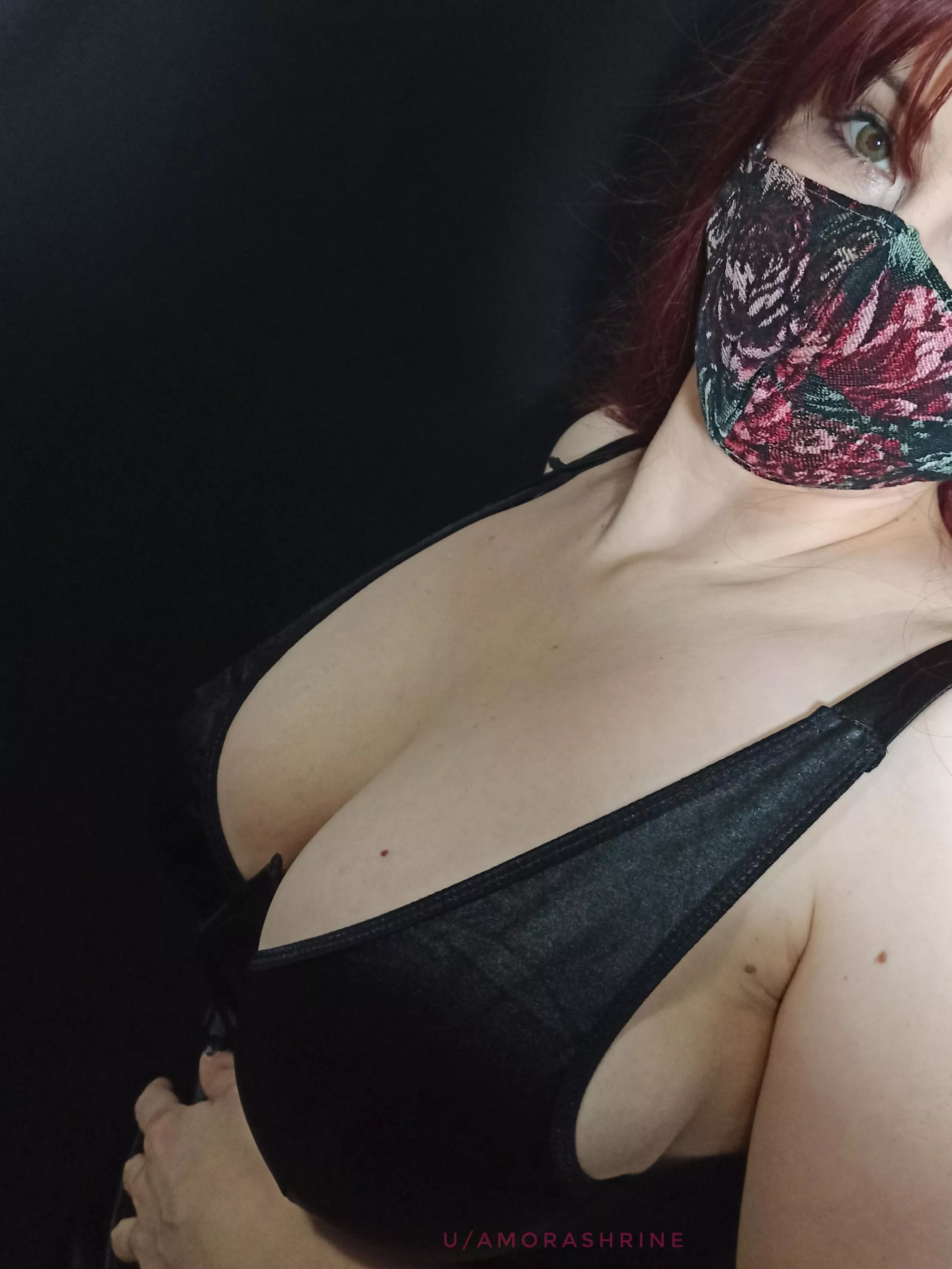 Caught you peeking at my body. What were you thinking? 😉