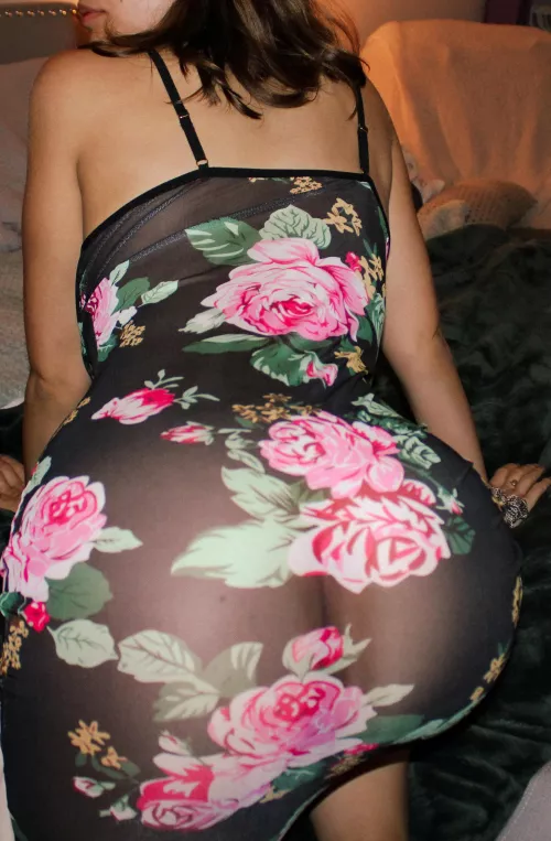 Crawling back into bed for the afternoon 😌 [f]