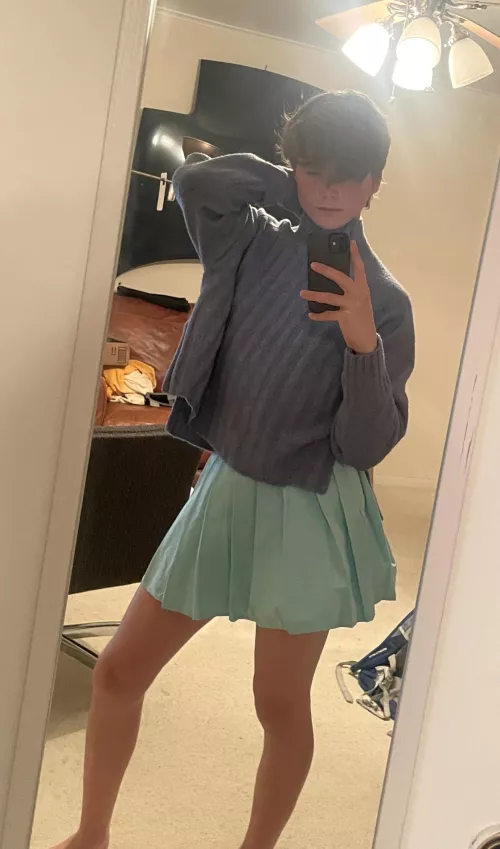 Got fem clothes of my own!!! Just in time for Friday!