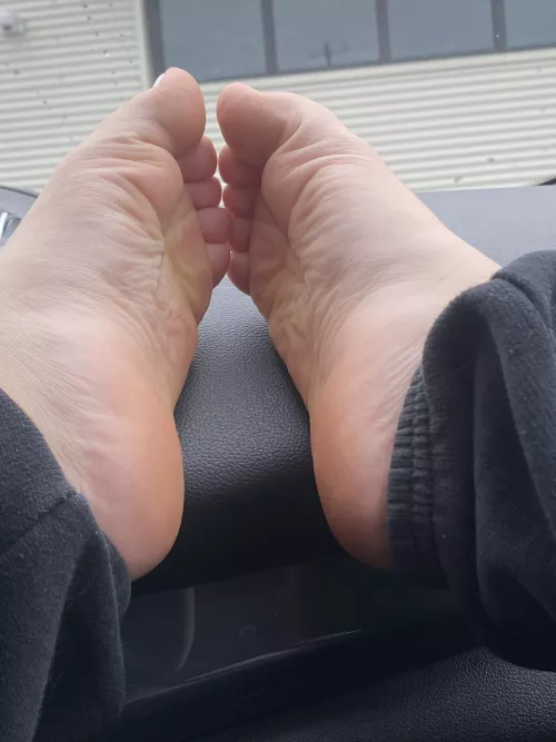 I bet you would lose count of the wrinkles on my soles