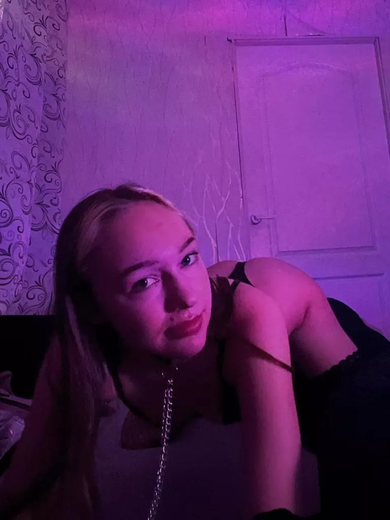 i need a hard fuck [F]