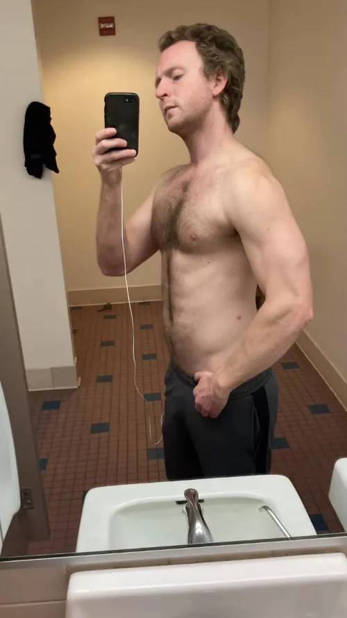 (M)y arms were just looking crazy to me after OHP day today