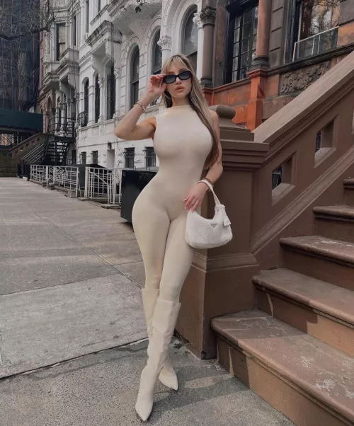 Quite a stunning outfit