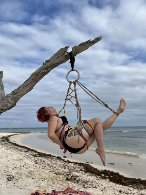 All I wanna do is get high by the beach