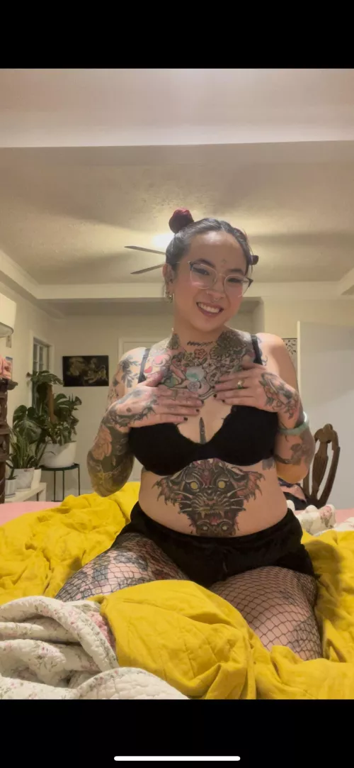 All smiles while I submit to you!