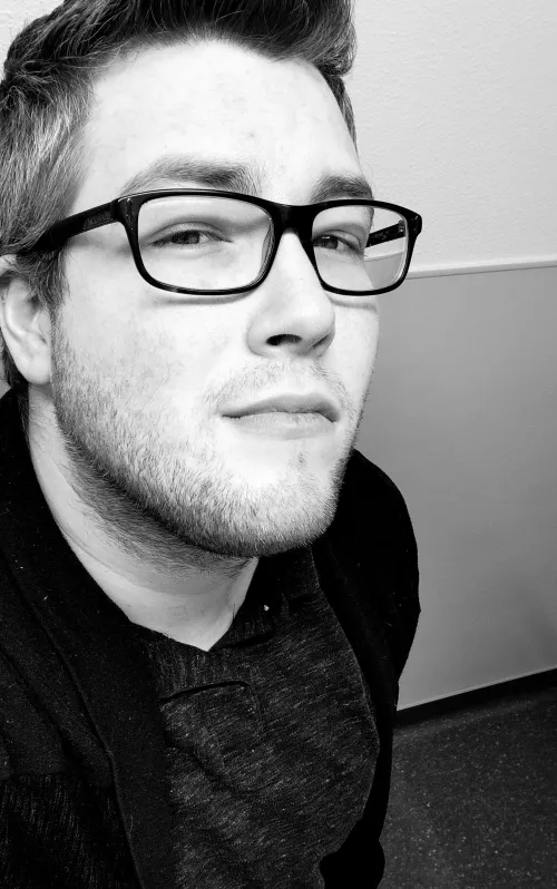 Another Saturday of working... Send help please. 😭