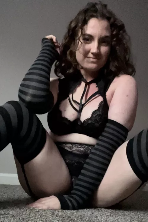 Arm warmers make me feel both sexy and adorable 🥰