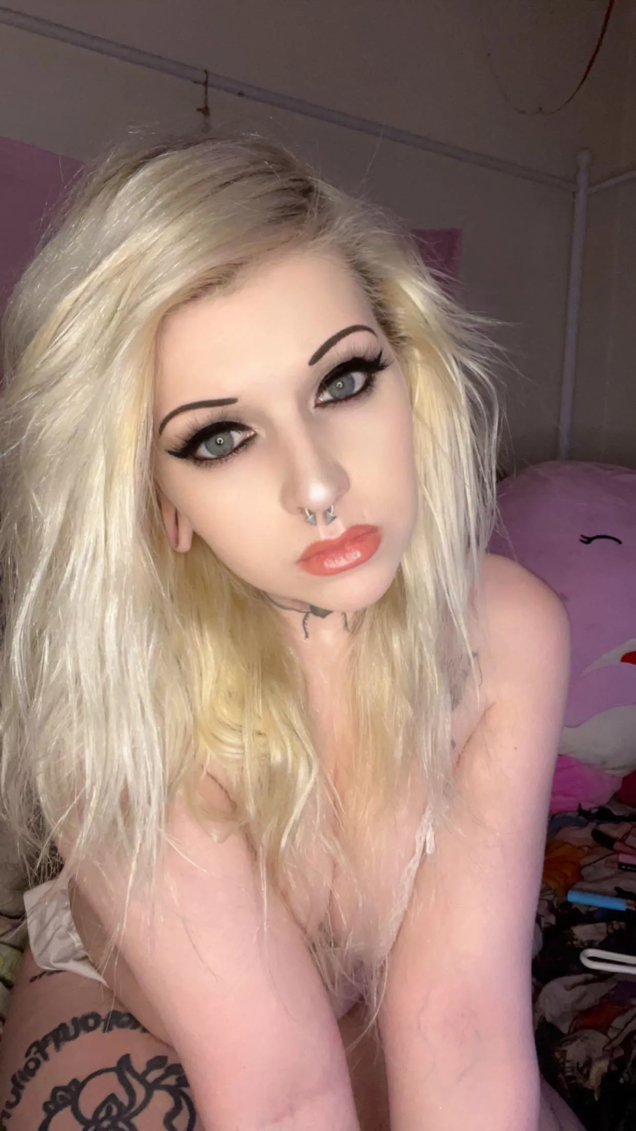 be live in 10 minutes ♡