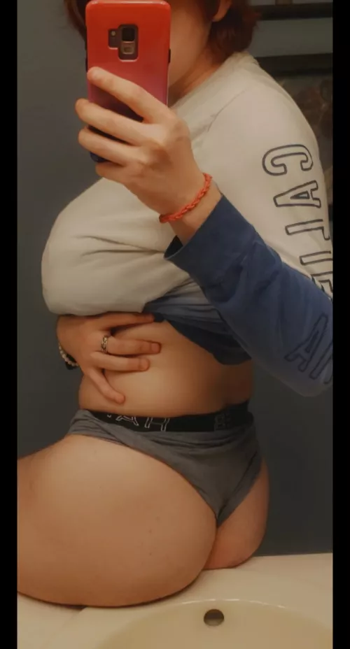 bigger girls have bigger butts, just facts 😉