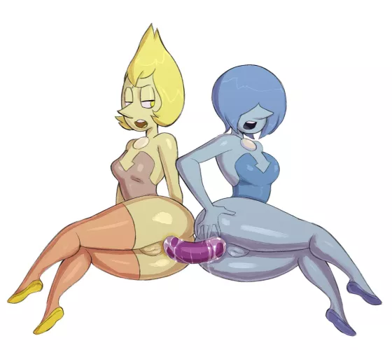 Blue and Yellow Pearls share a long dildo (Guillion)
