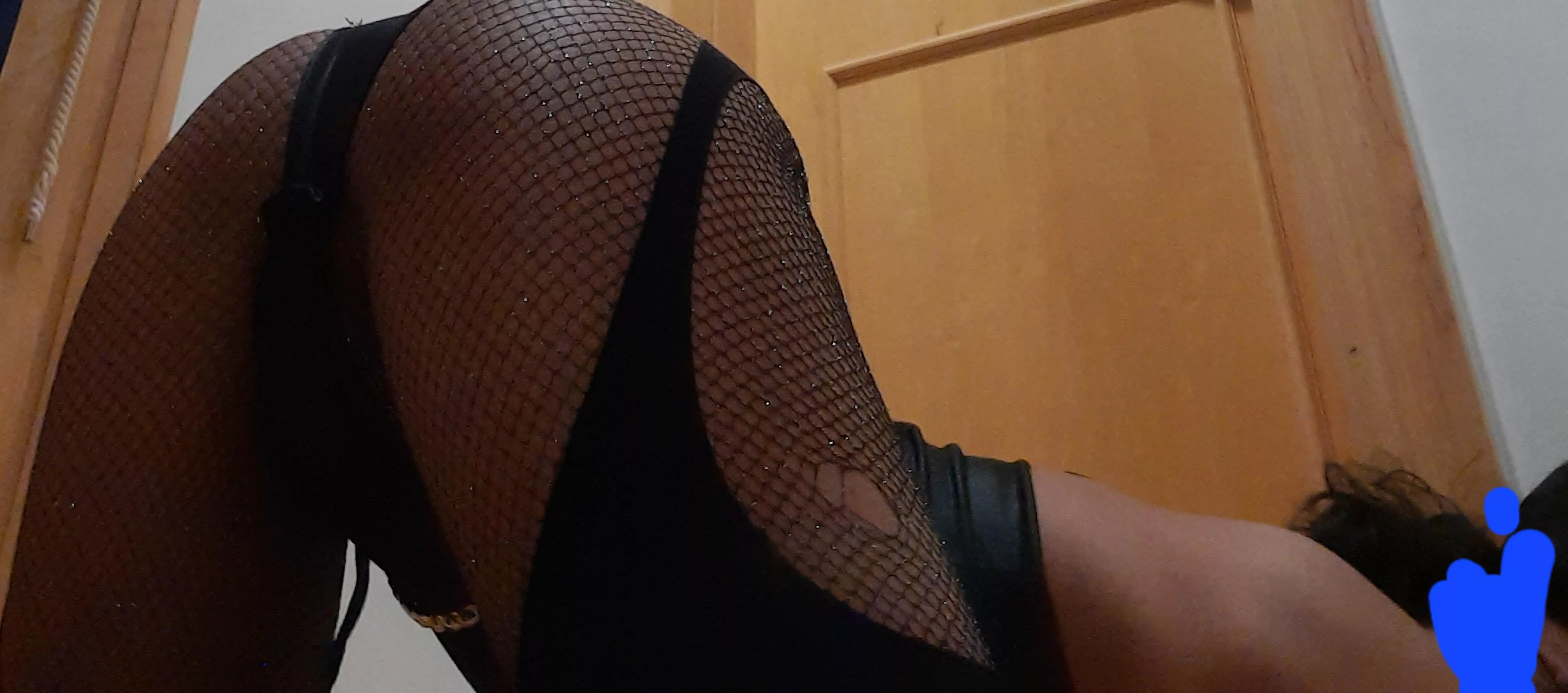 bunny girl waiting to be bred