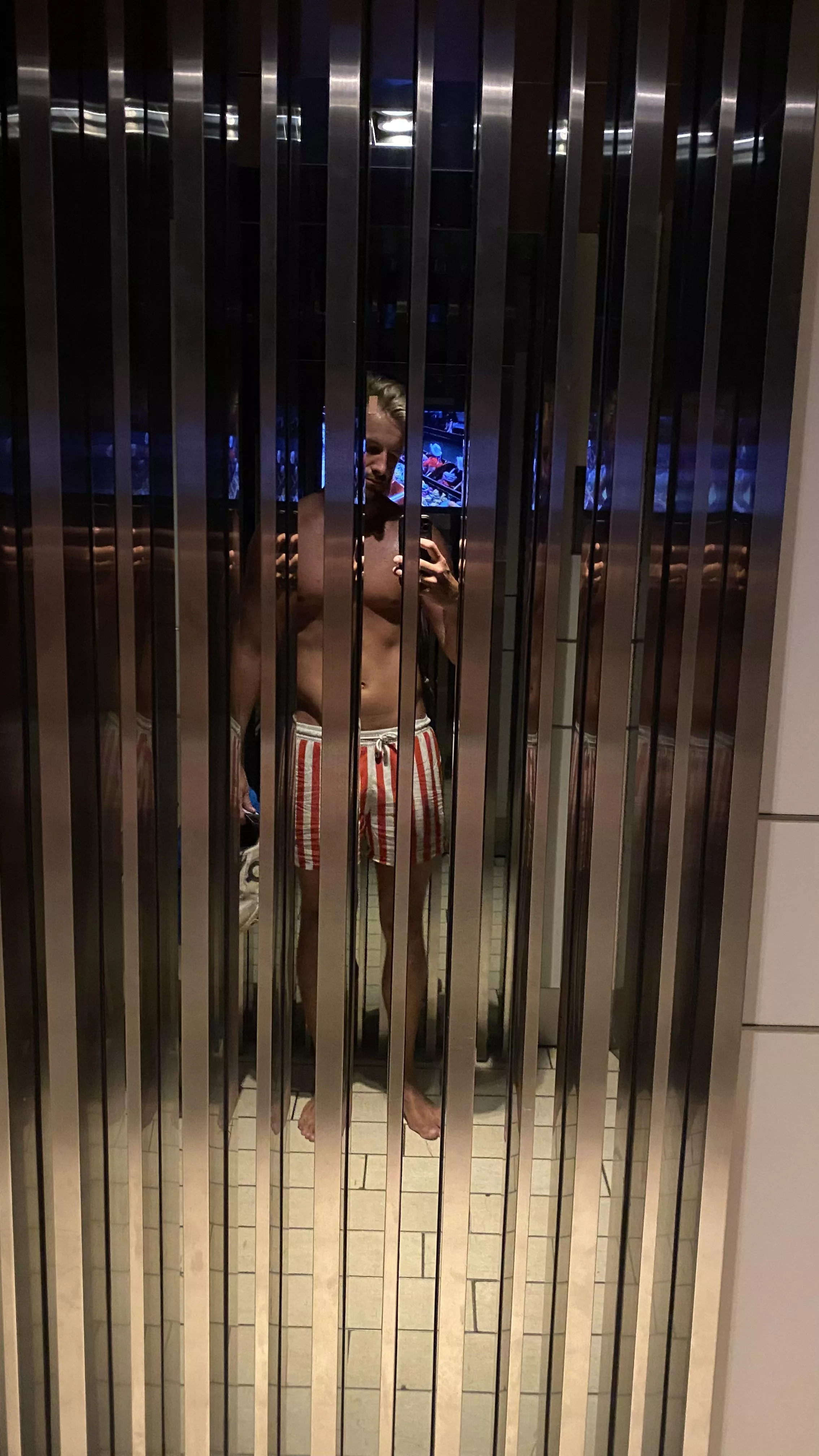 Cake day and elevator mirror🎂