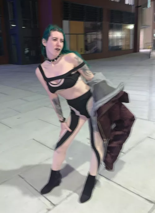 Collared and top falling off