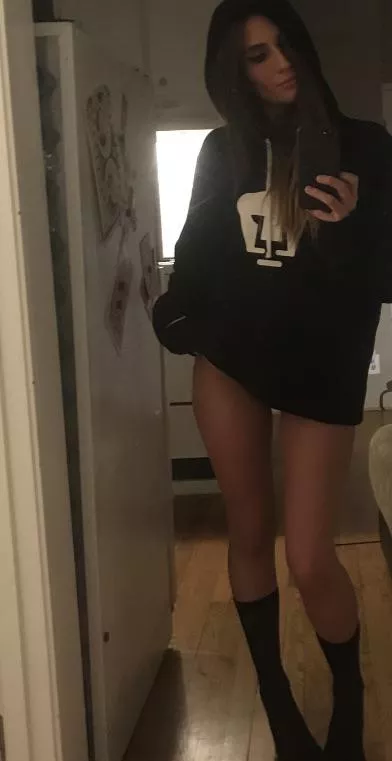 Convicted hoodie thief on the loose. Hide your most worn-in, coziest hoodies when I’m in town