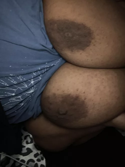 Cum on them please