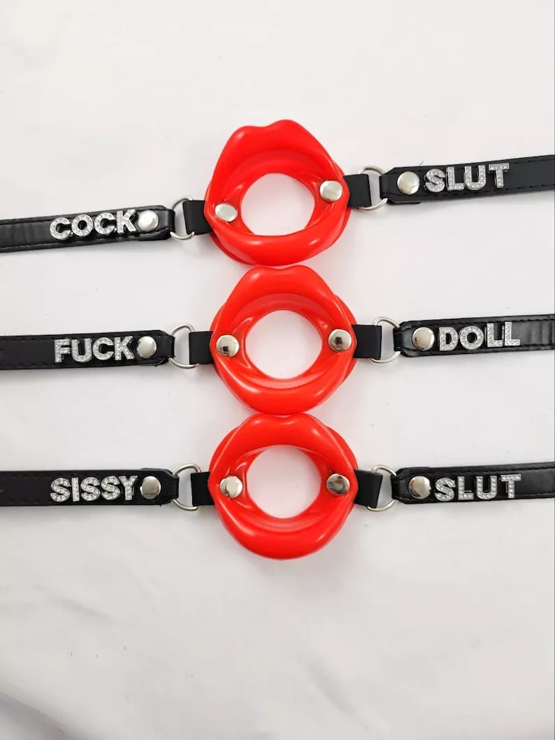 Custom bimbo gags to be the best sissy you can be.