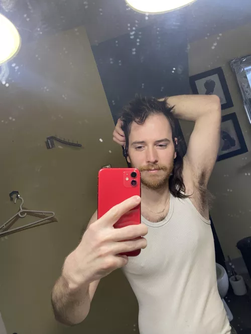 Dirty mirror, dirty armpit, dirty boy