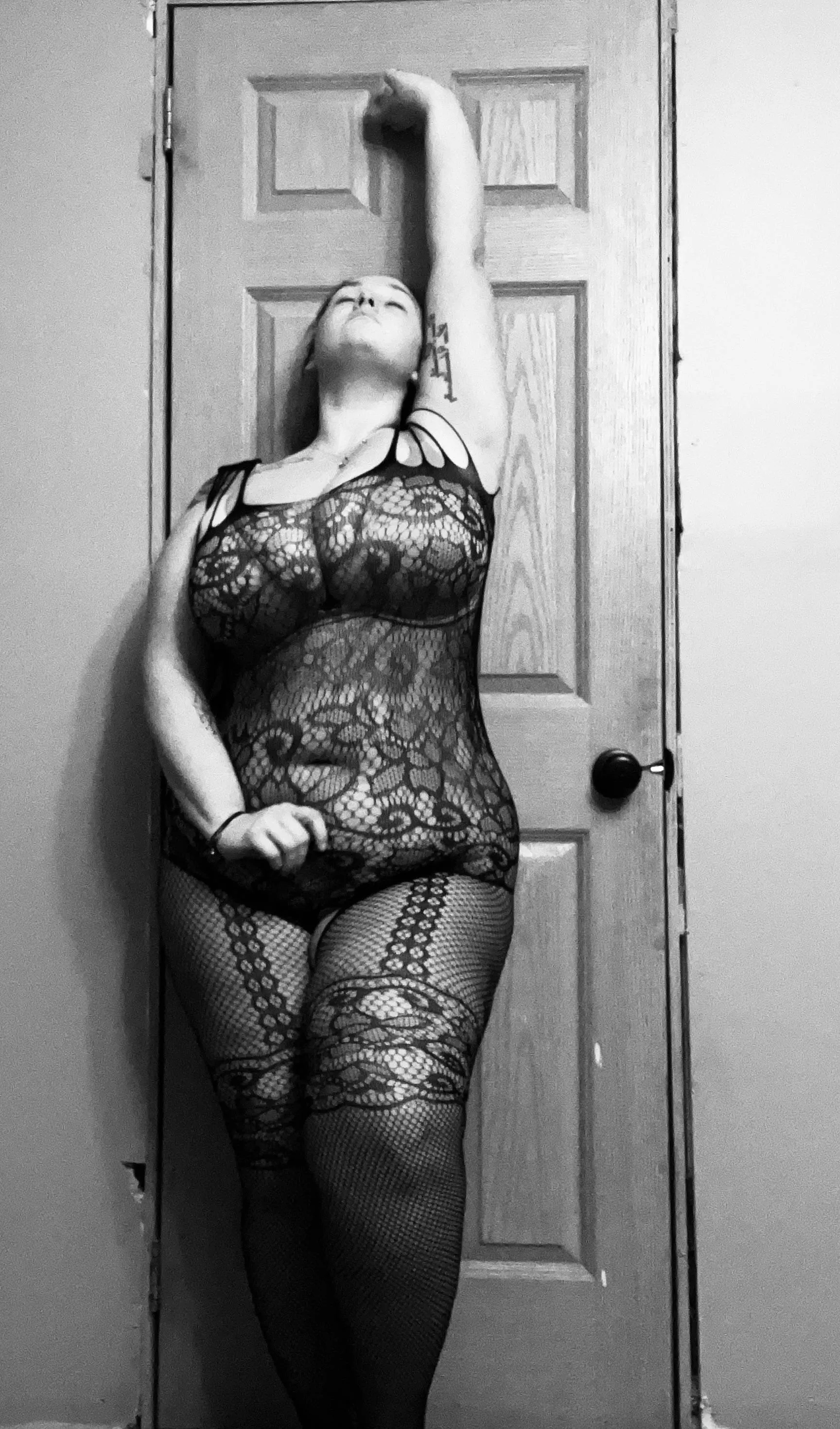 First post! Can we show some love! 💜🖤💋