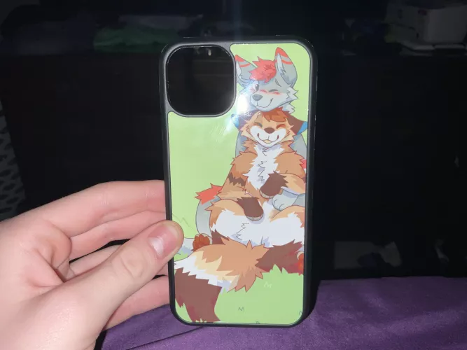 Fluffy phonecase