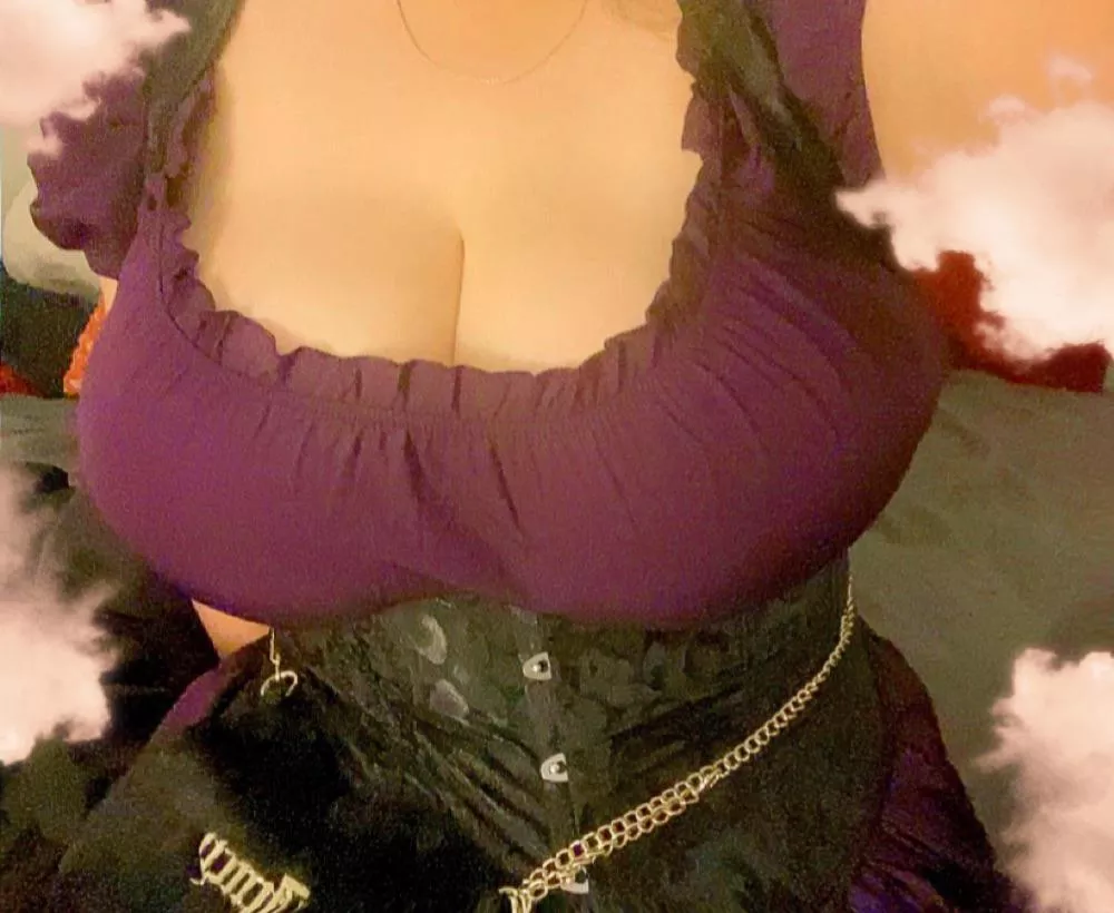 Going out for a little (22f)un 😘