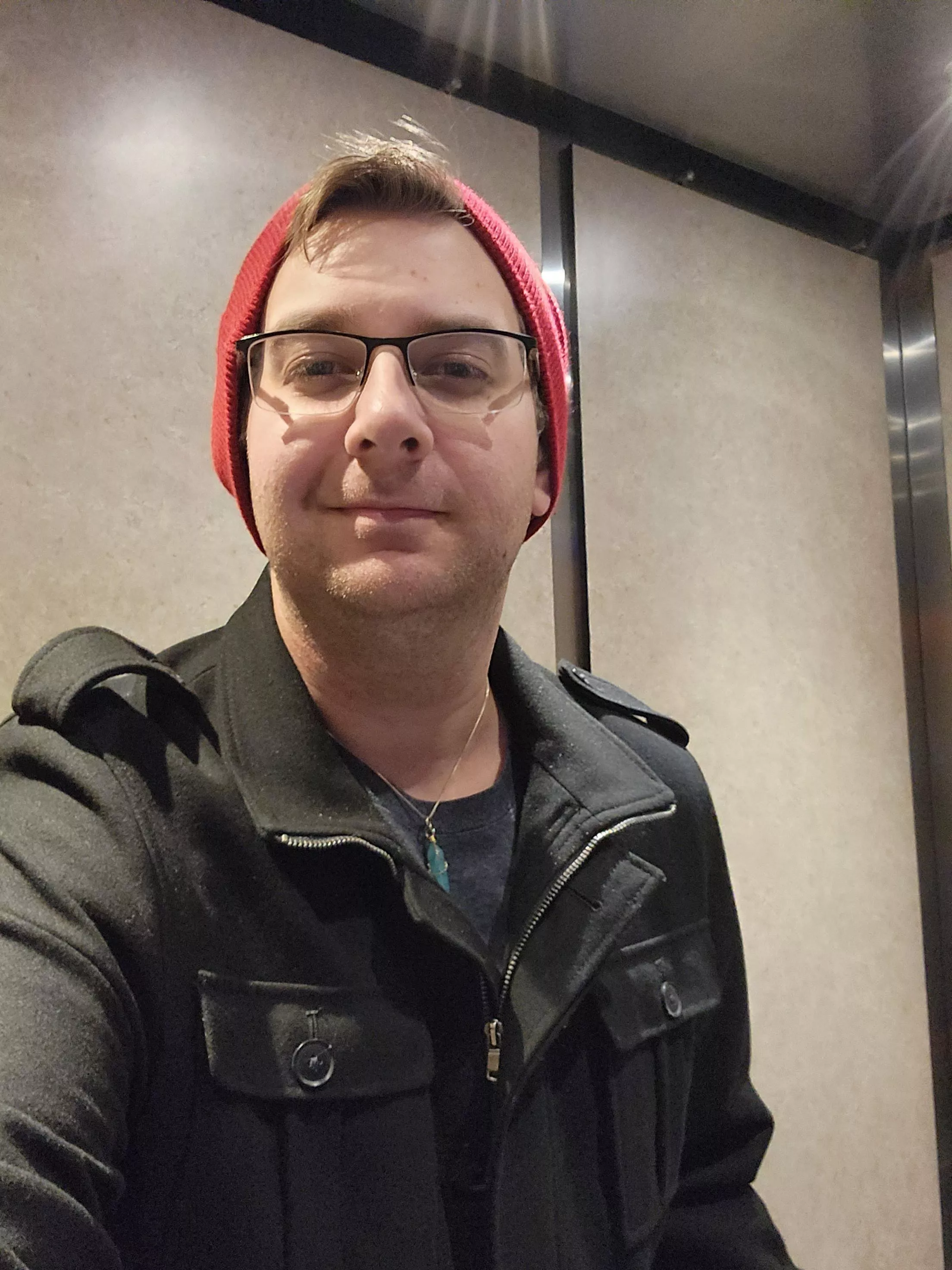 Good Morning from BC-Canada! Looking for friends, dates and other fellow MMO-RPG PC gamers. WoW/Diablo player ^^