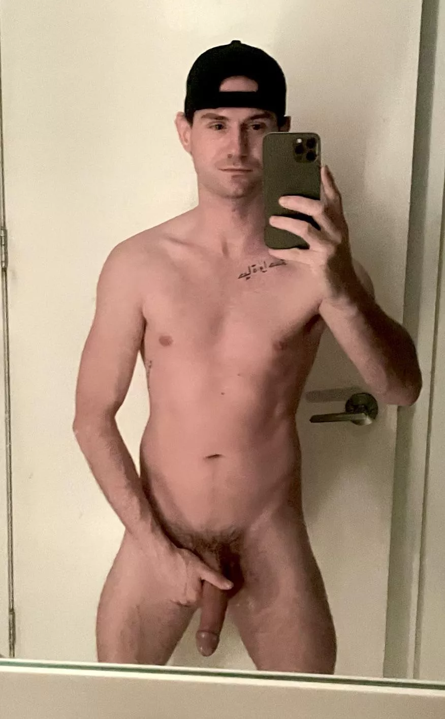 Happy Sunday, who else is horny af?😈